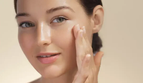 woman with hydrated skin after having profhilo injection